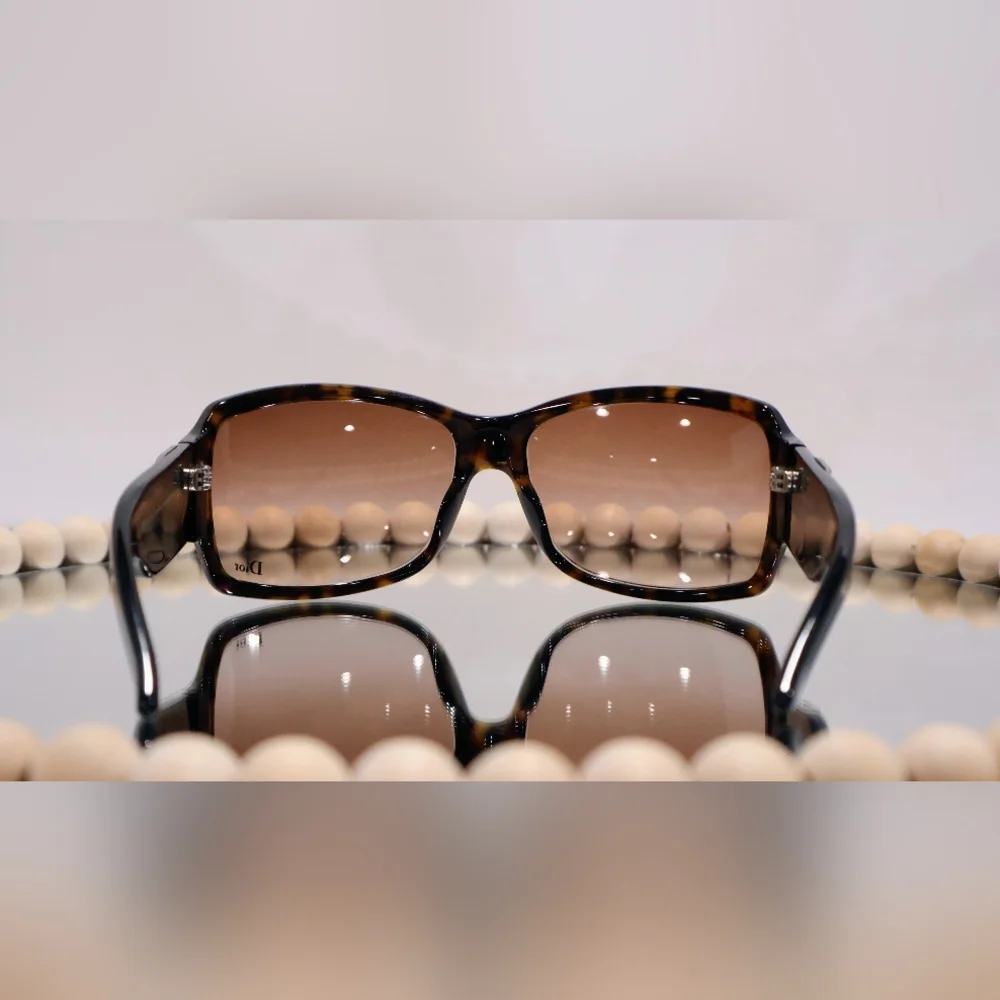 Christian Dior Vintage Y2K Tortoise Shell Sunglasses Silver Logo Authentic